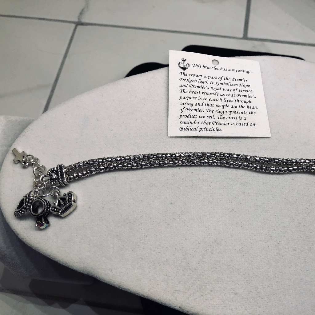 Premier Designs Specially Designed Bracelet